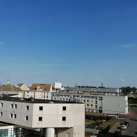 Agreable Studio Calais Plage Bord De Mer, Parking Exterior photo